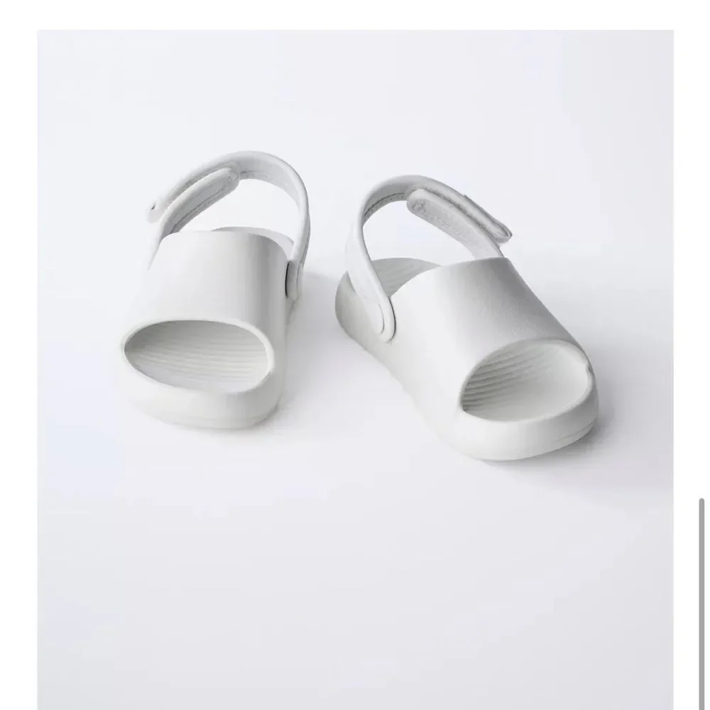Zara RUBBER SLINGBACK SANDALS